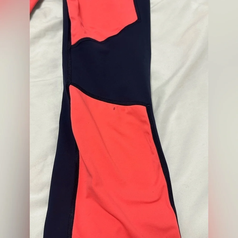Lululemon Pump It Up Pant *small stain*